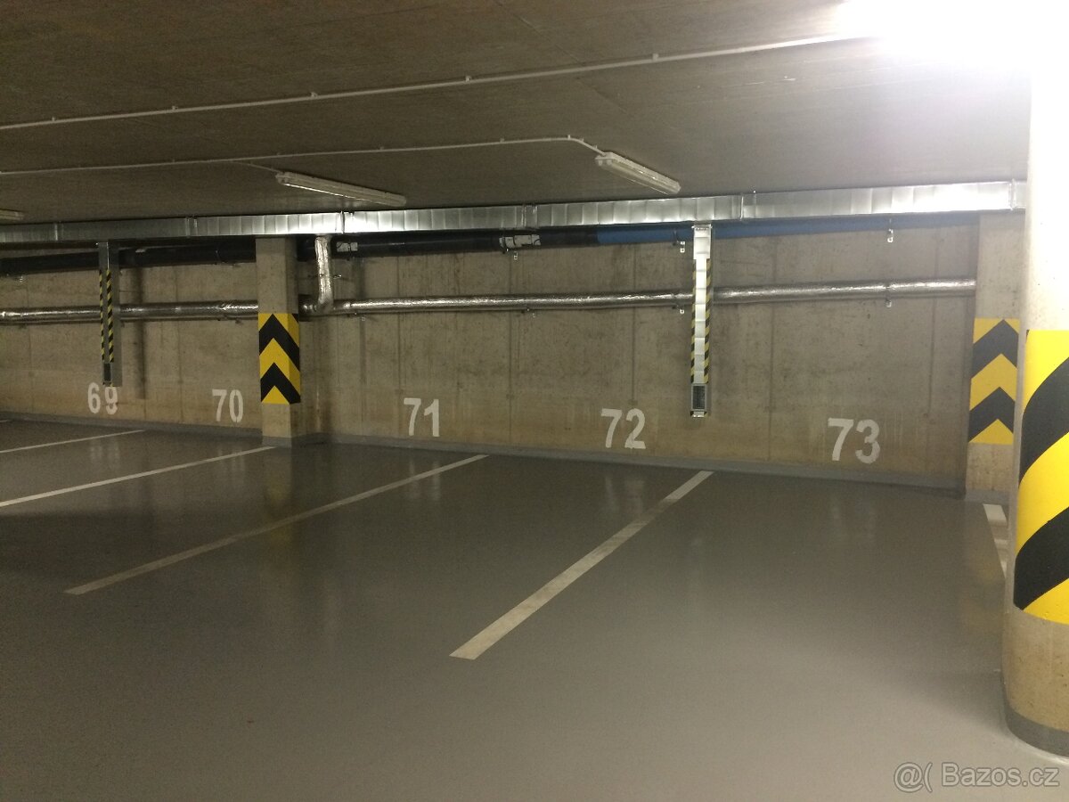 pronájem garáže Letńany Frydecká ulice novostavba - 3