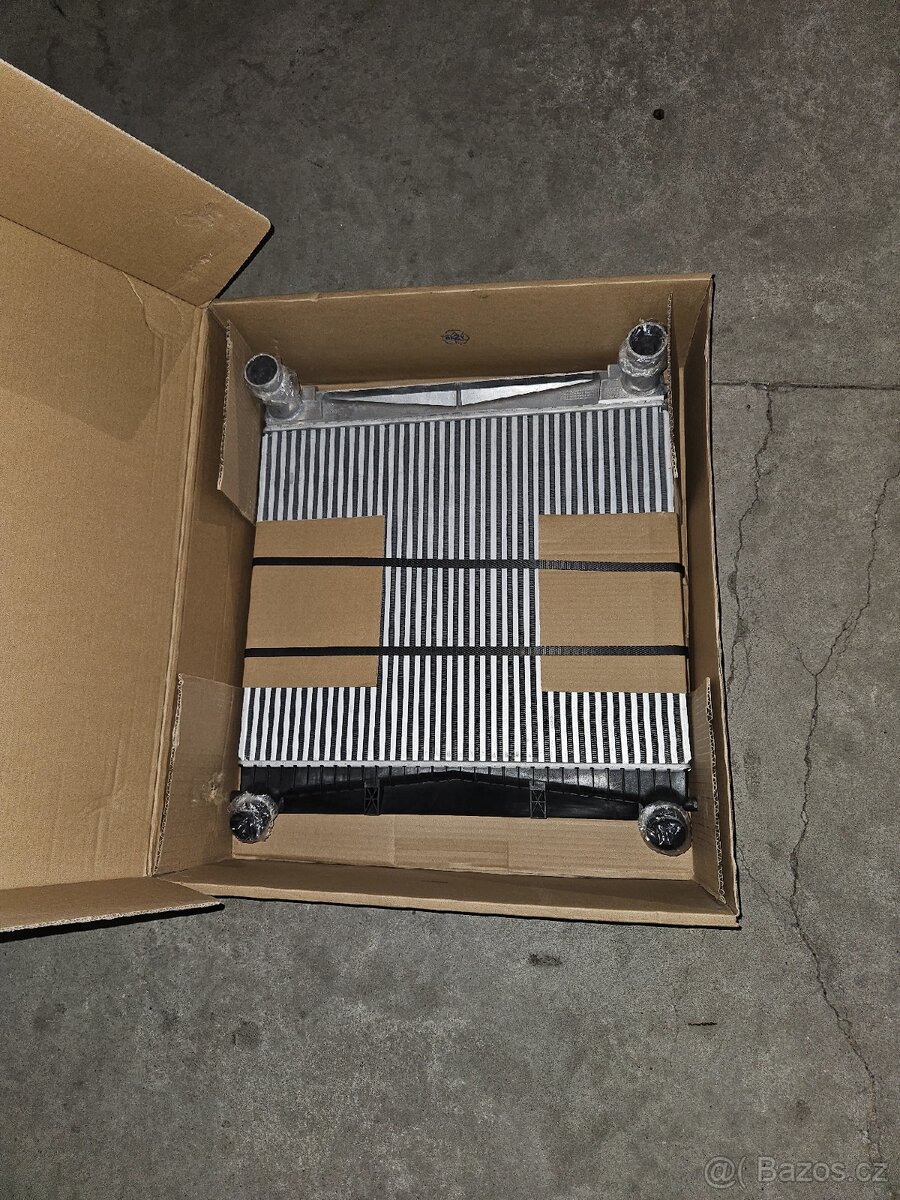 Chladič vzduchu NISSENS Range rover - 3