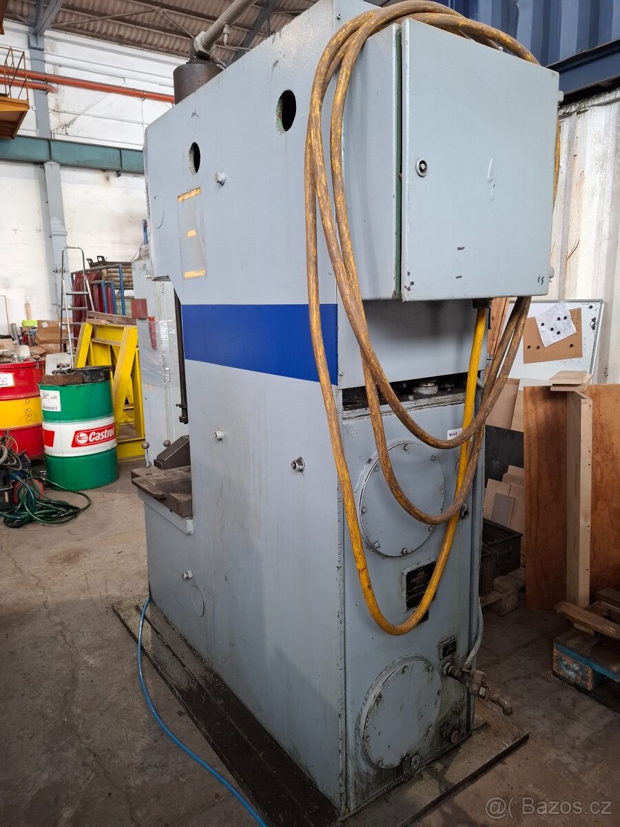 Hydraulický lis P 6326 - 3