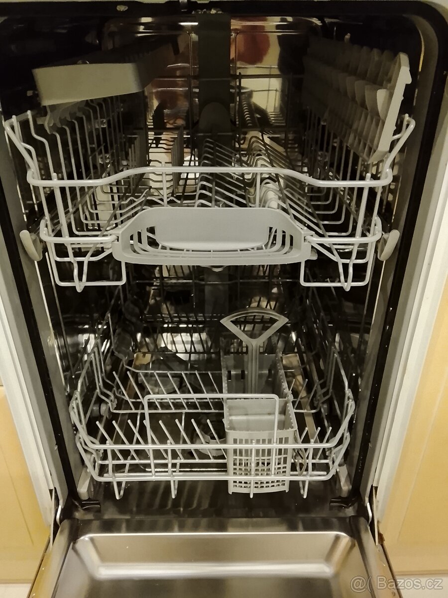 Myčka - 3