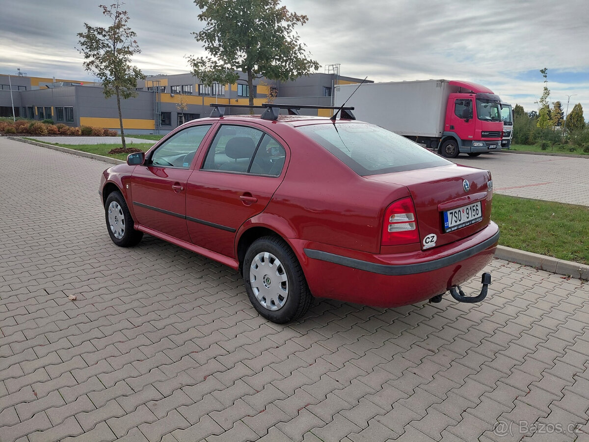 Škoda Octavia 1.6i Ambiente - 3