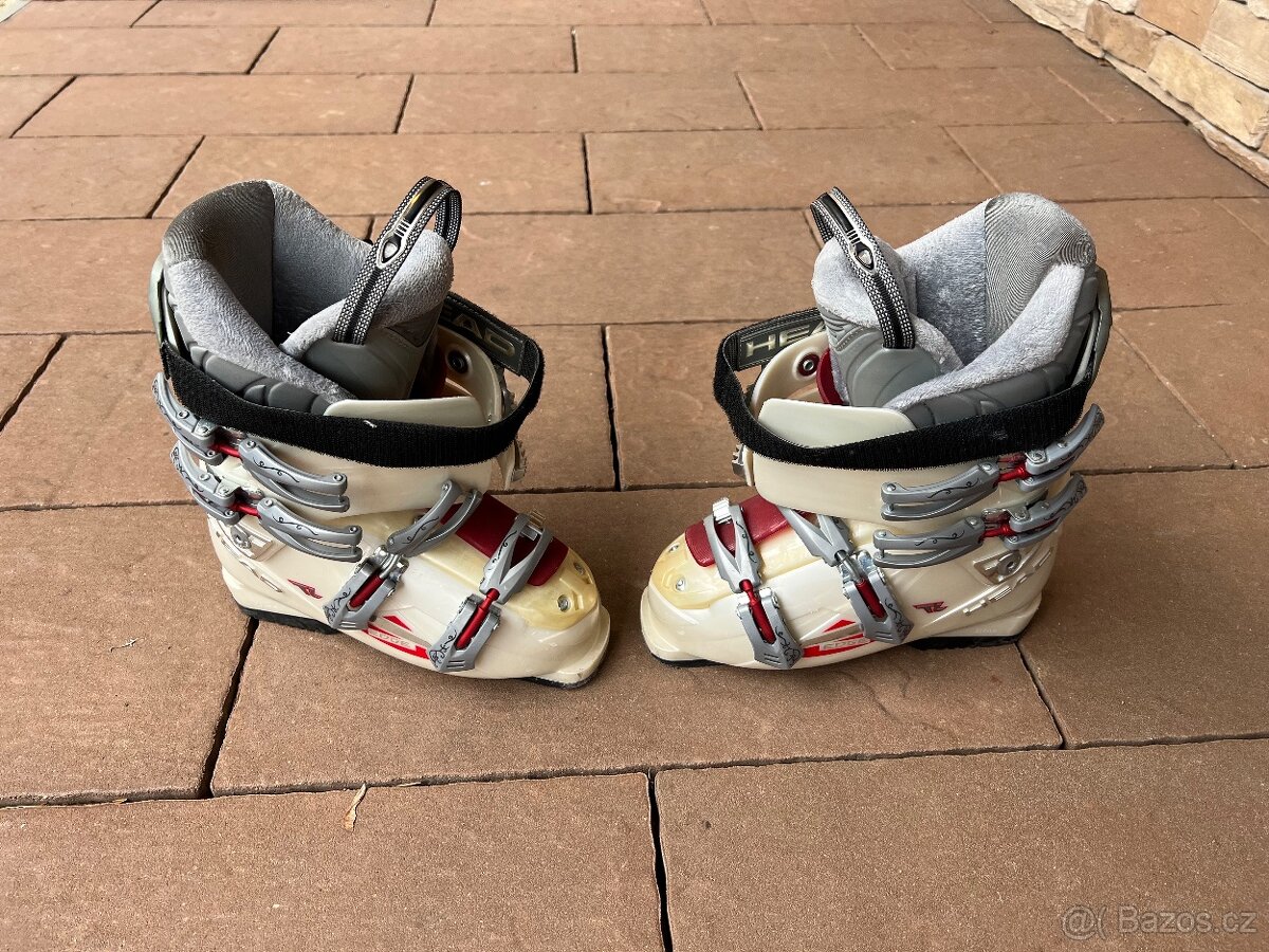 Set dámské lyže 143 cm + lyžáky - 3