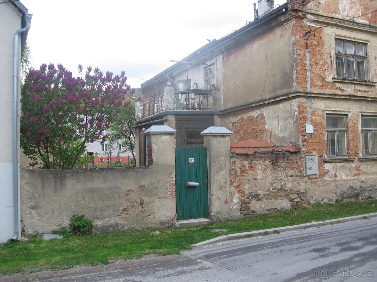 Rodinný dům + zahrada, Zlaté Hory v Jeseníkách - 3