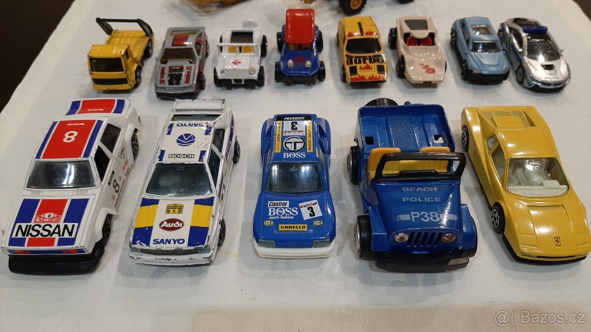 Retro autíčka - 3