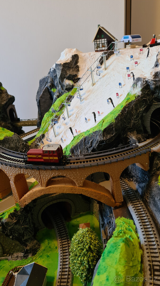 Kolejiště, vláčky, mašinky N - 3