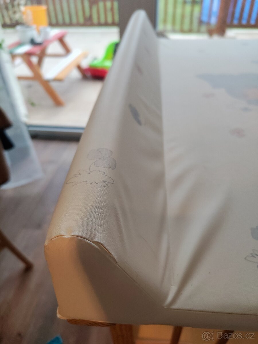 Přebalovací pult - 3