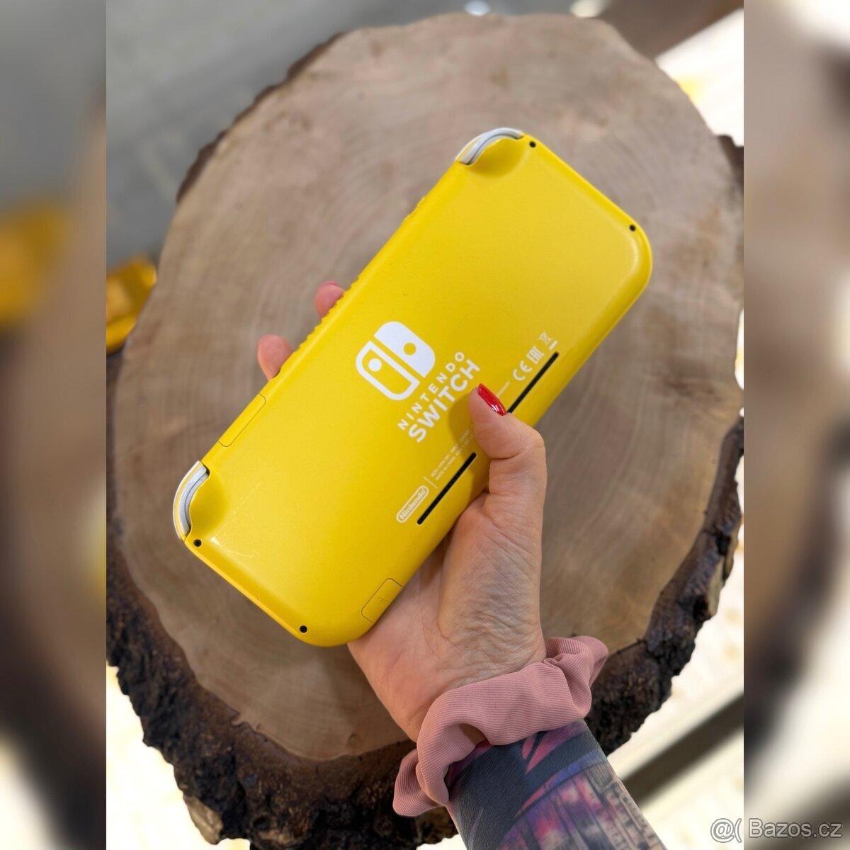 NINTENDO SWITCH LITE - 3
