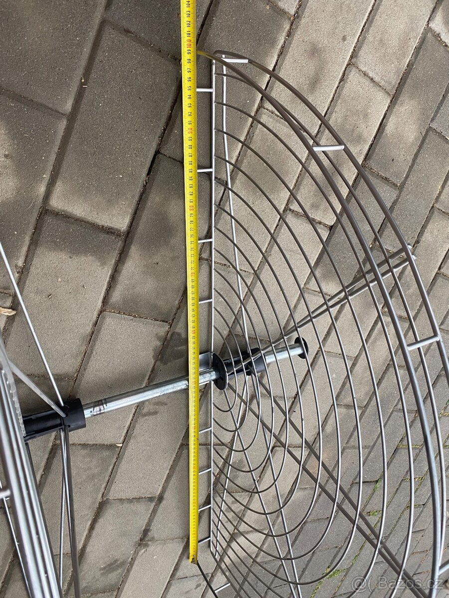 Kuchyňský otočný koš pro rohovou skříň - 3