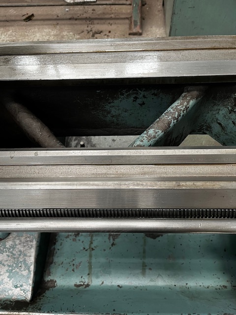 Hrotový soustruh SV18R/1000 - 3