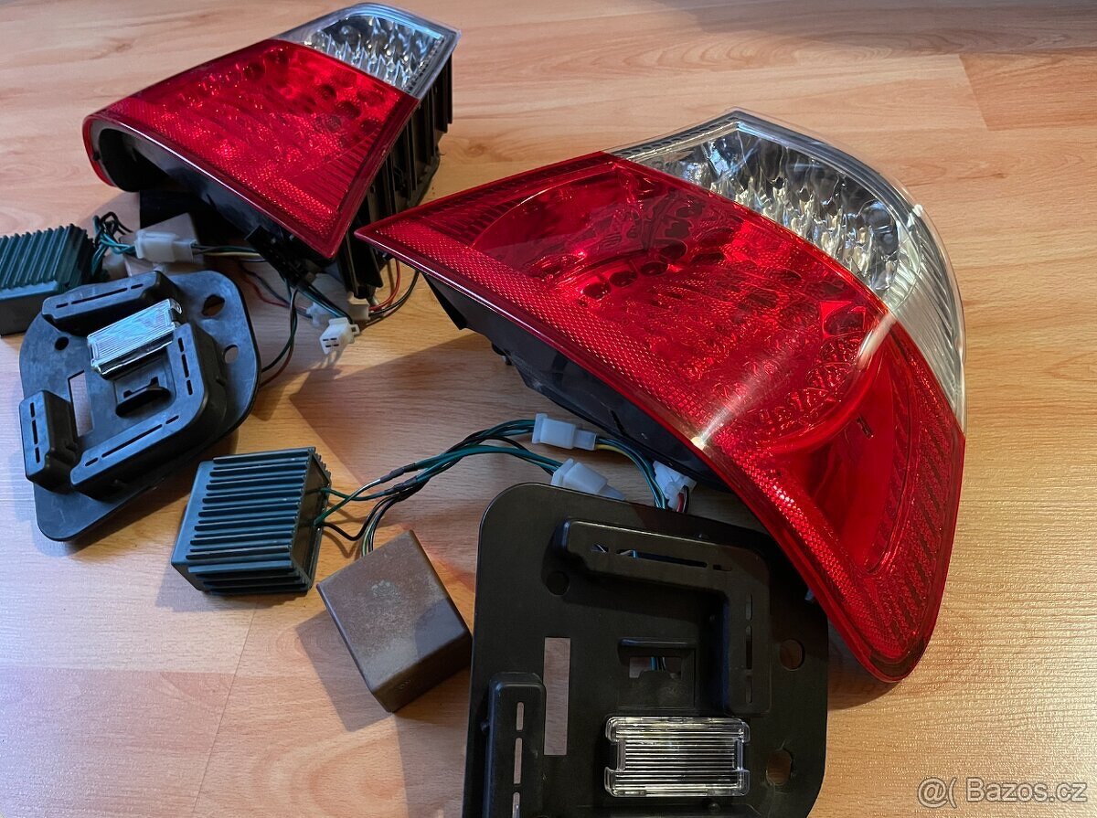 LED zadní světla BMW E46 Coupe; pravé studený spoj - 3