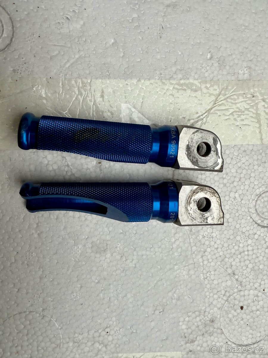 stupačky CNC Suzuki GSXR - 3