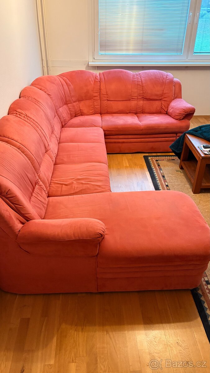 Růžový rozkládací gauč - 3