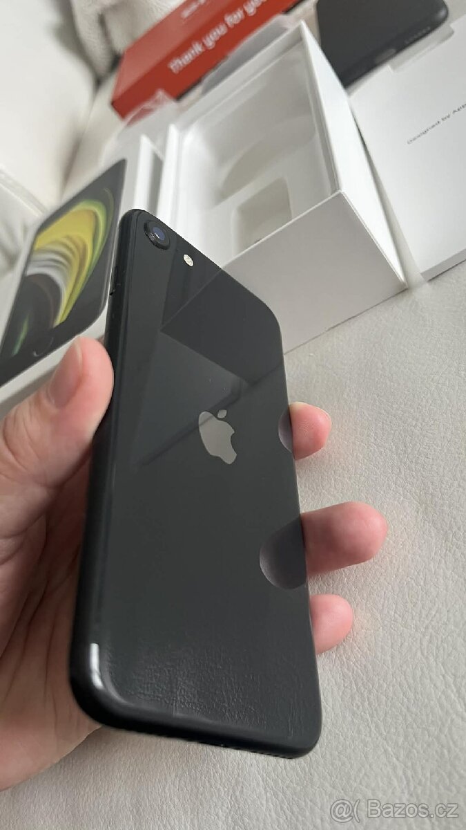 Iphone SE 2020 64GB Top stav - 3