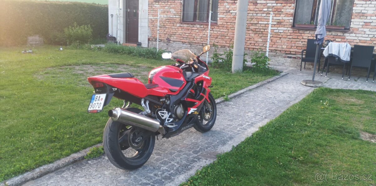 Honda CBR 600f sport - 3