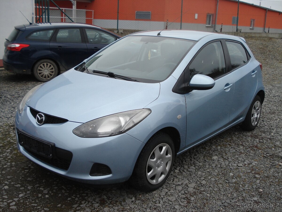 Mazda 2/1.3i/GT-E,MODEL 2011 - 3