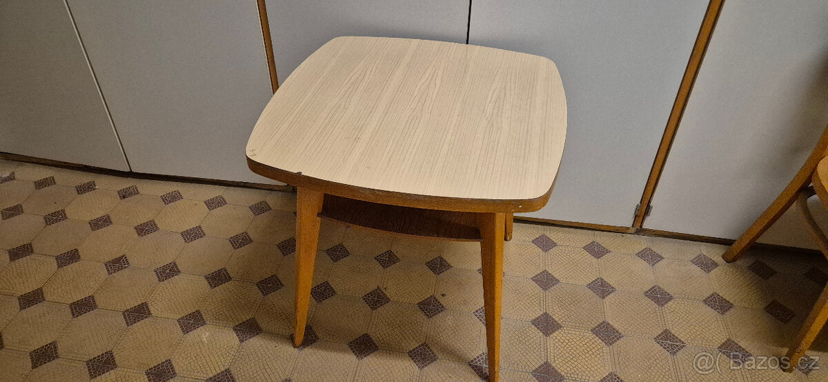 Retro konferenční stolek - 3