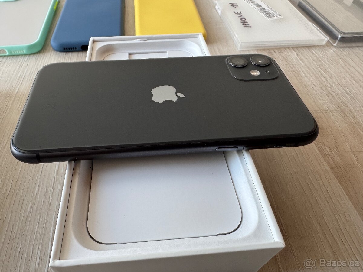 Apple iPhone 11 , paměť 256 GB , černý - 3