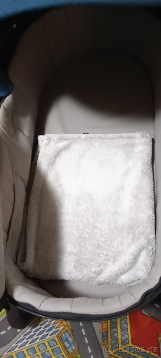 Kočárek 3v1 Bass next - 3