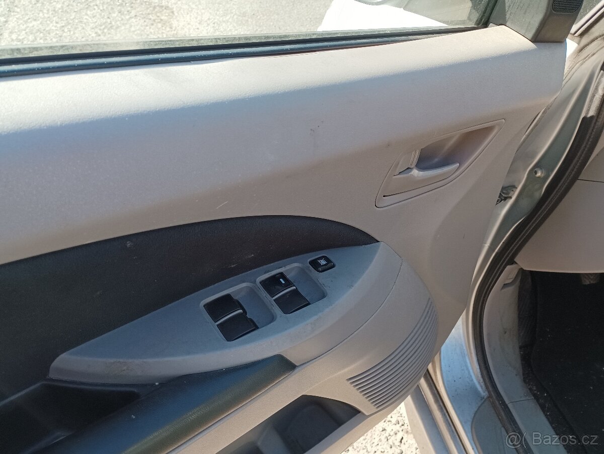 Mitsubishi Grandis r.v.2006, 2.0tdi - 3