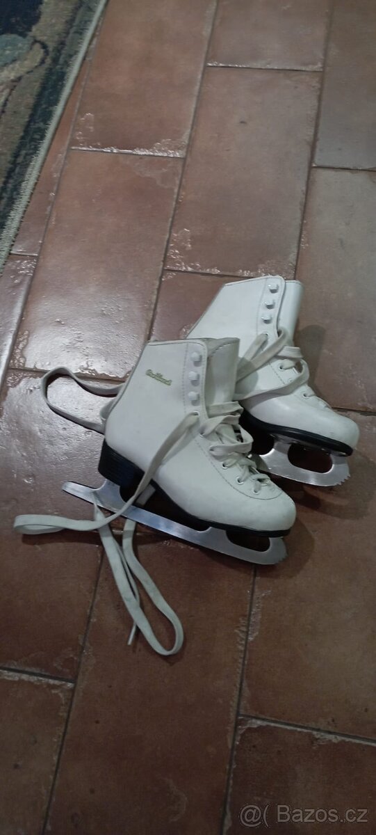 Dívčí brusle Crowned - 3