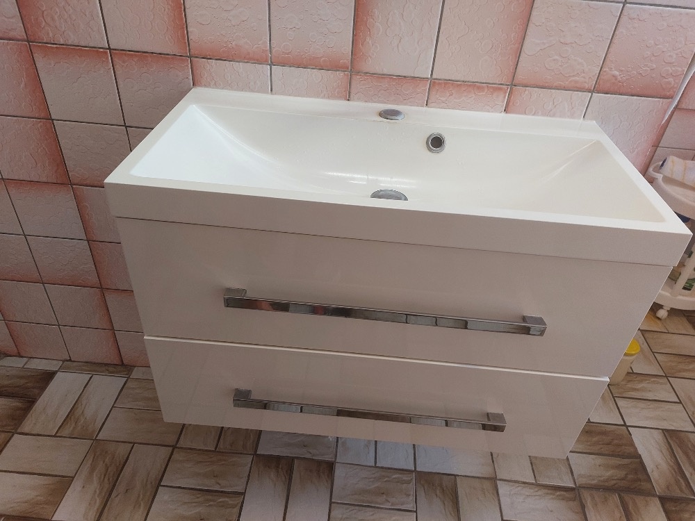 Umyvadlo + skříňka - 3