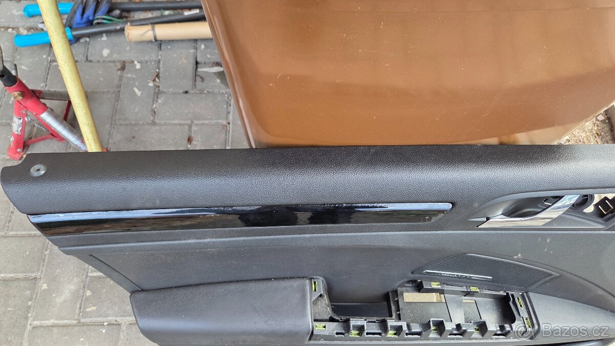Levý tapec dveří Škoda Superb 2 sounsystem - 3