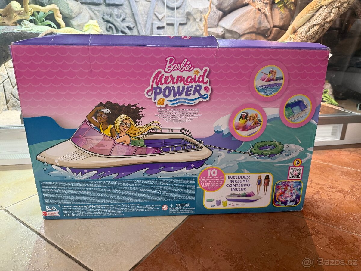Dvě panenky Barbie s motorovým člunem - 3