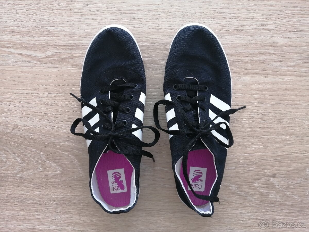 DÁMSKÉ ( DÍVČÍ) OBLEČENÍ - 3