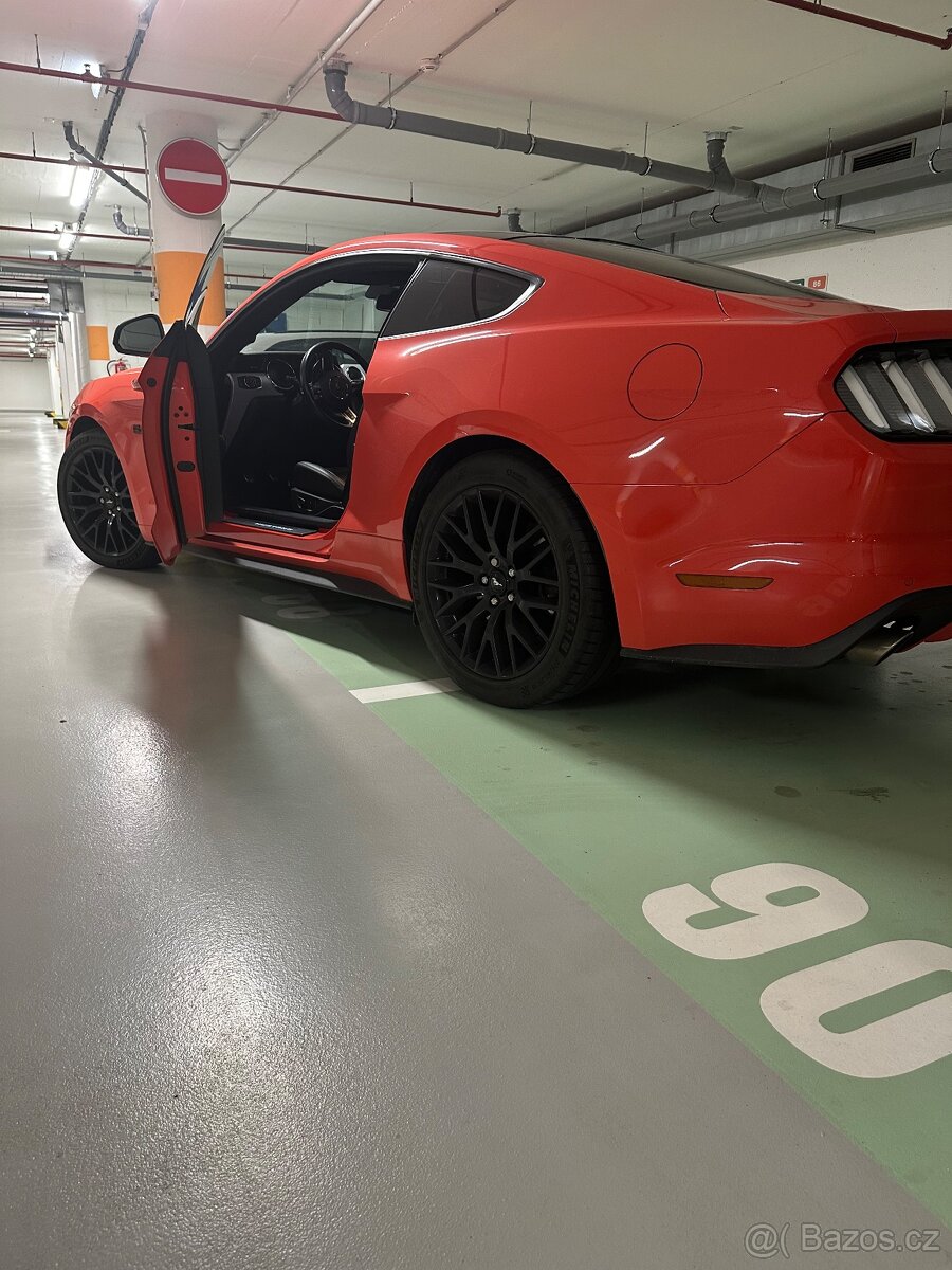 Ford Mustang 5.0 eu verze manual - 3