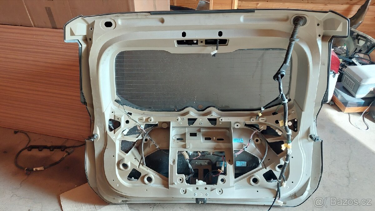 NISSAN x trail zadní kufr - 3