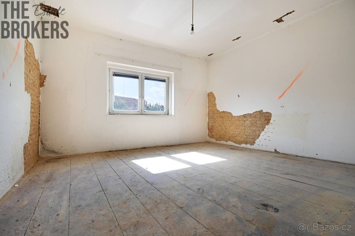 Prodej rodinného domu Dubeč - 3