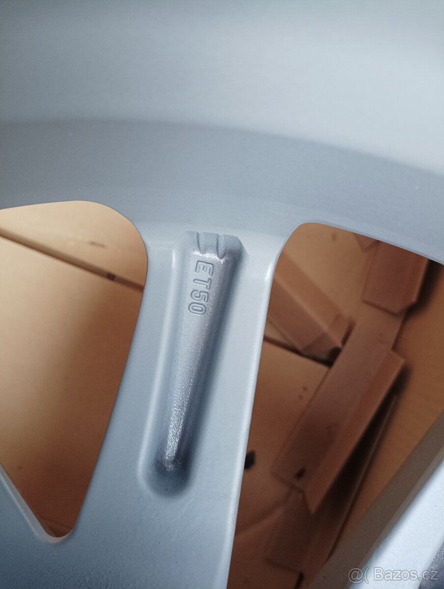 Nepoužitý ALU disk 17" na Mazda 6 - 3