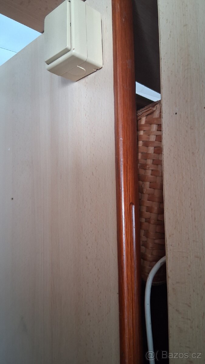 Prodejní regály,chladící vitrína - 3