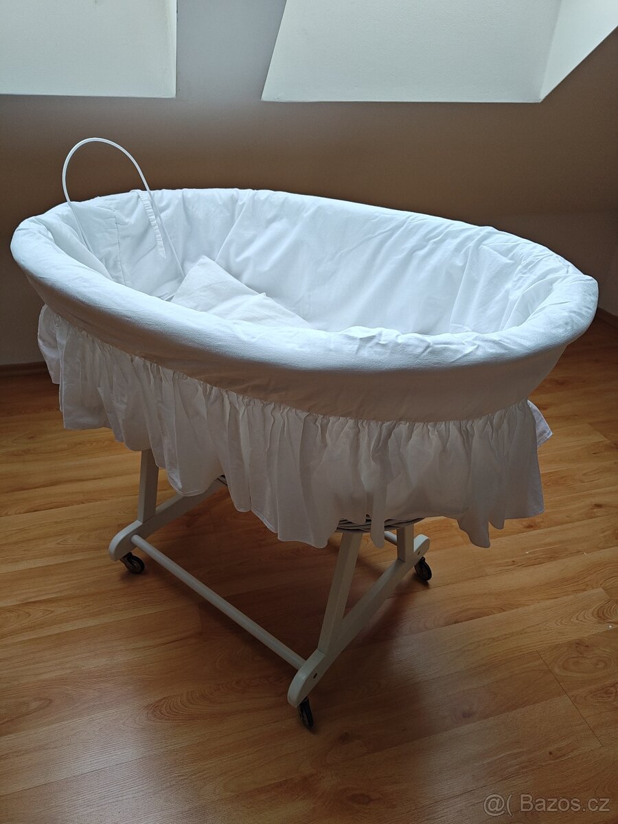 Proutěný koš "kolébka" s kolečky - 3