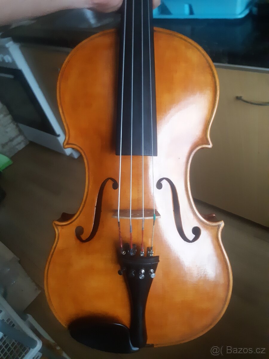Viola z roku 1930 - 3