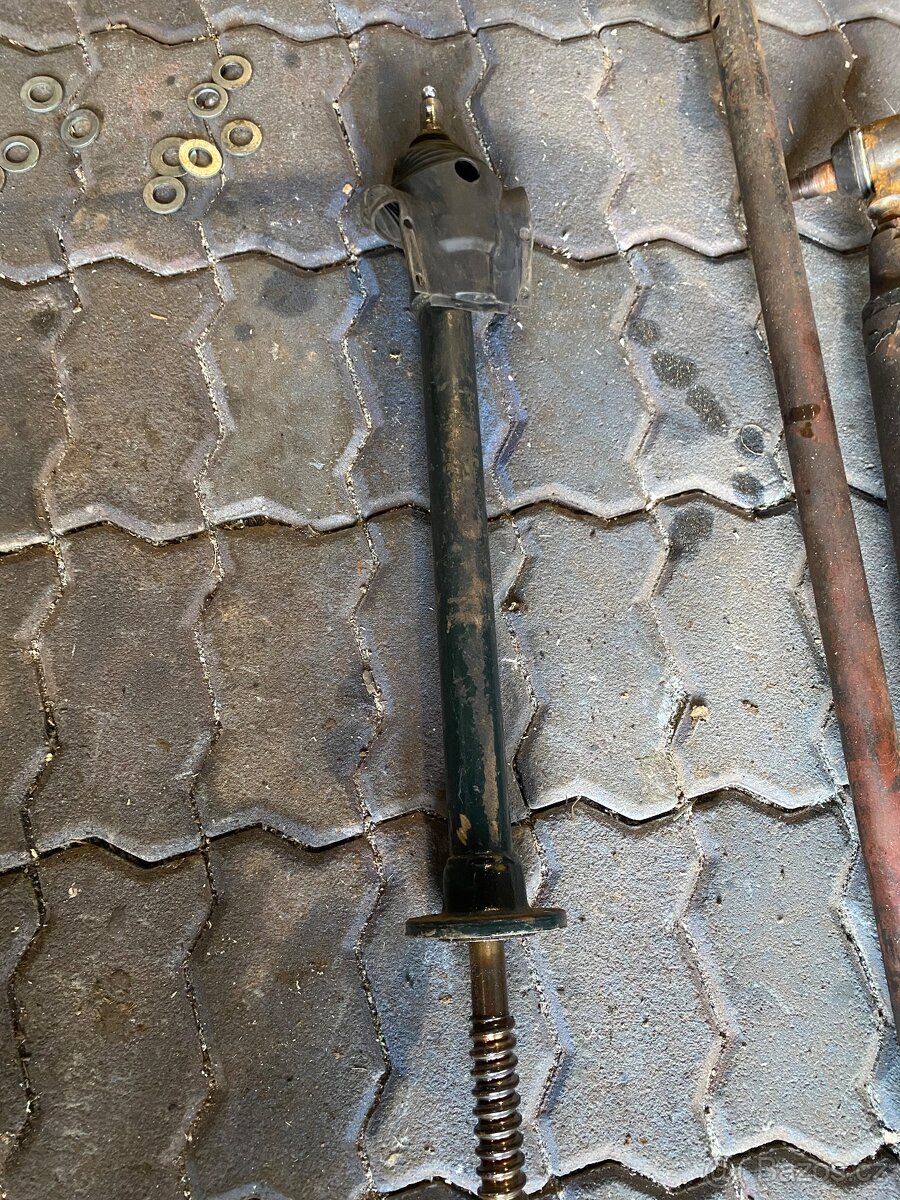 Servo posilovač řízení Zetor - 3