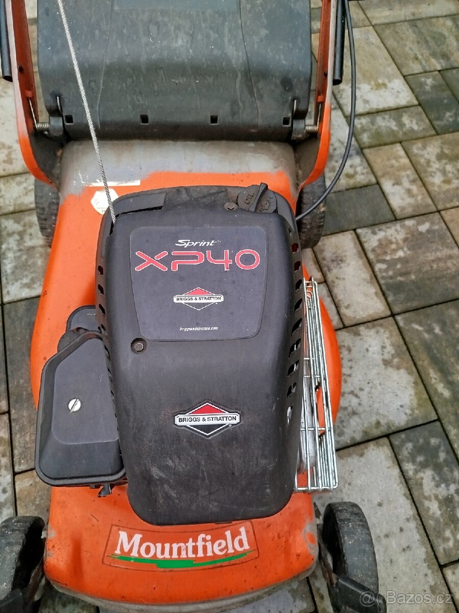 Rotační benzinová sekačka - 3