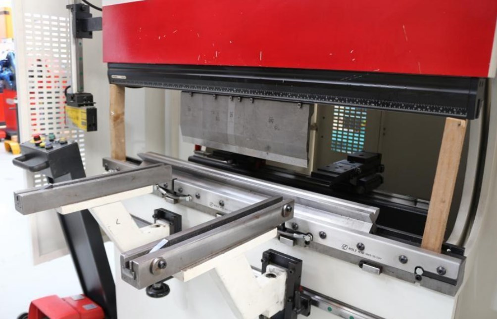 Lisy - ohraňovací APHS 125040 - 3