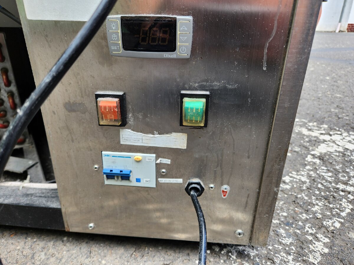 Chladicí vitrína - 3