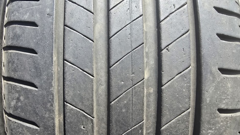 Letní pneu 245/45/18 Bridgestone - 3