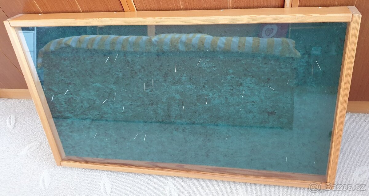 Závěsná vitrína - 3