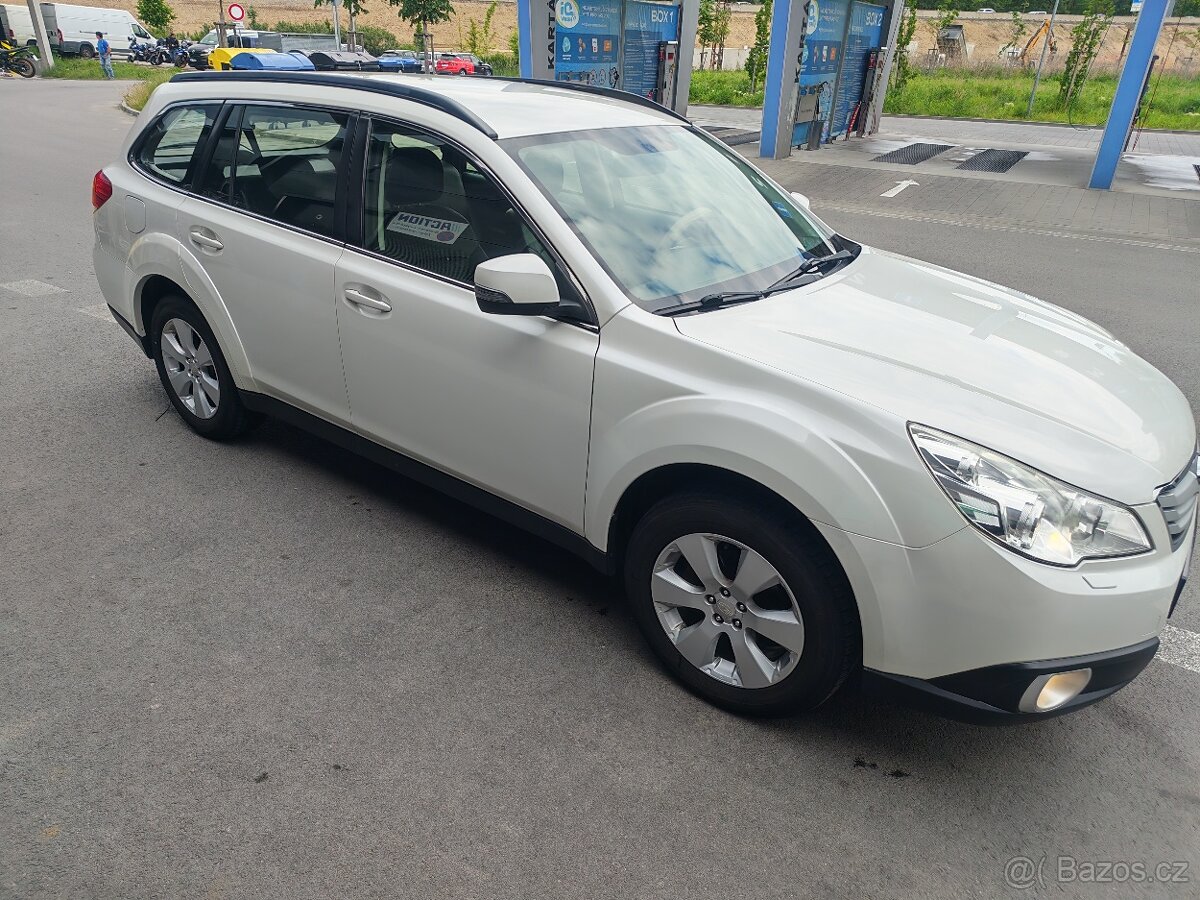 Subaru Outback 2.5 - 3
