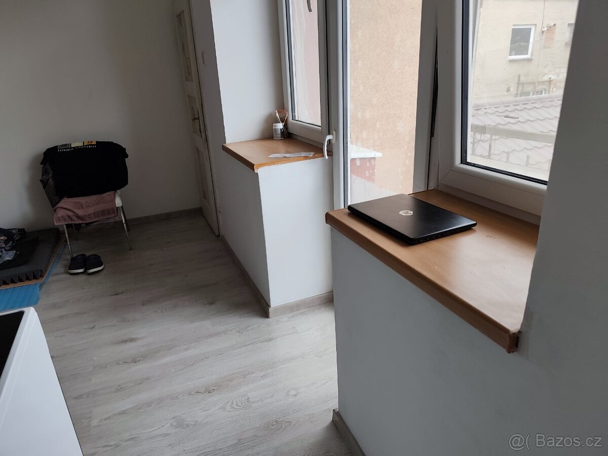 Pronájem byt 1+1 Pečky okres Kollin – pohled 3