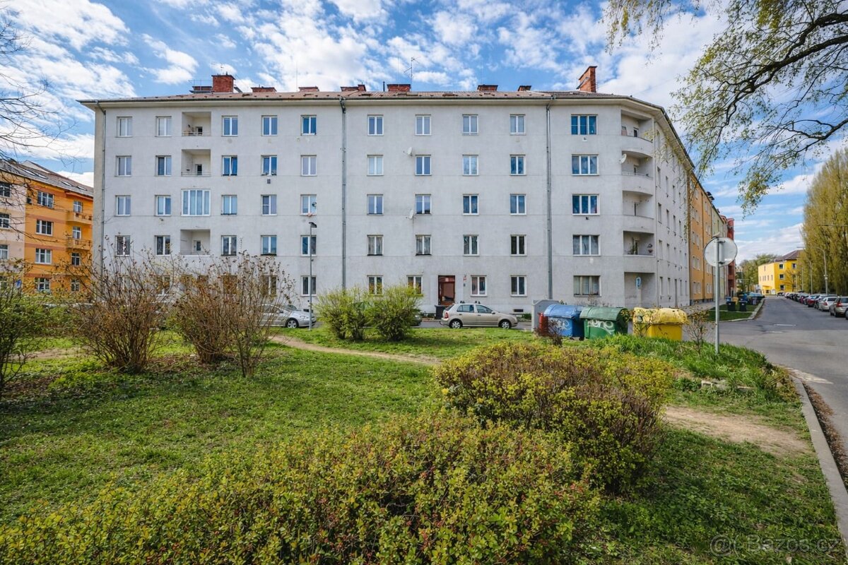 Olomouc - 3kk Charkovská 74m2 - 3