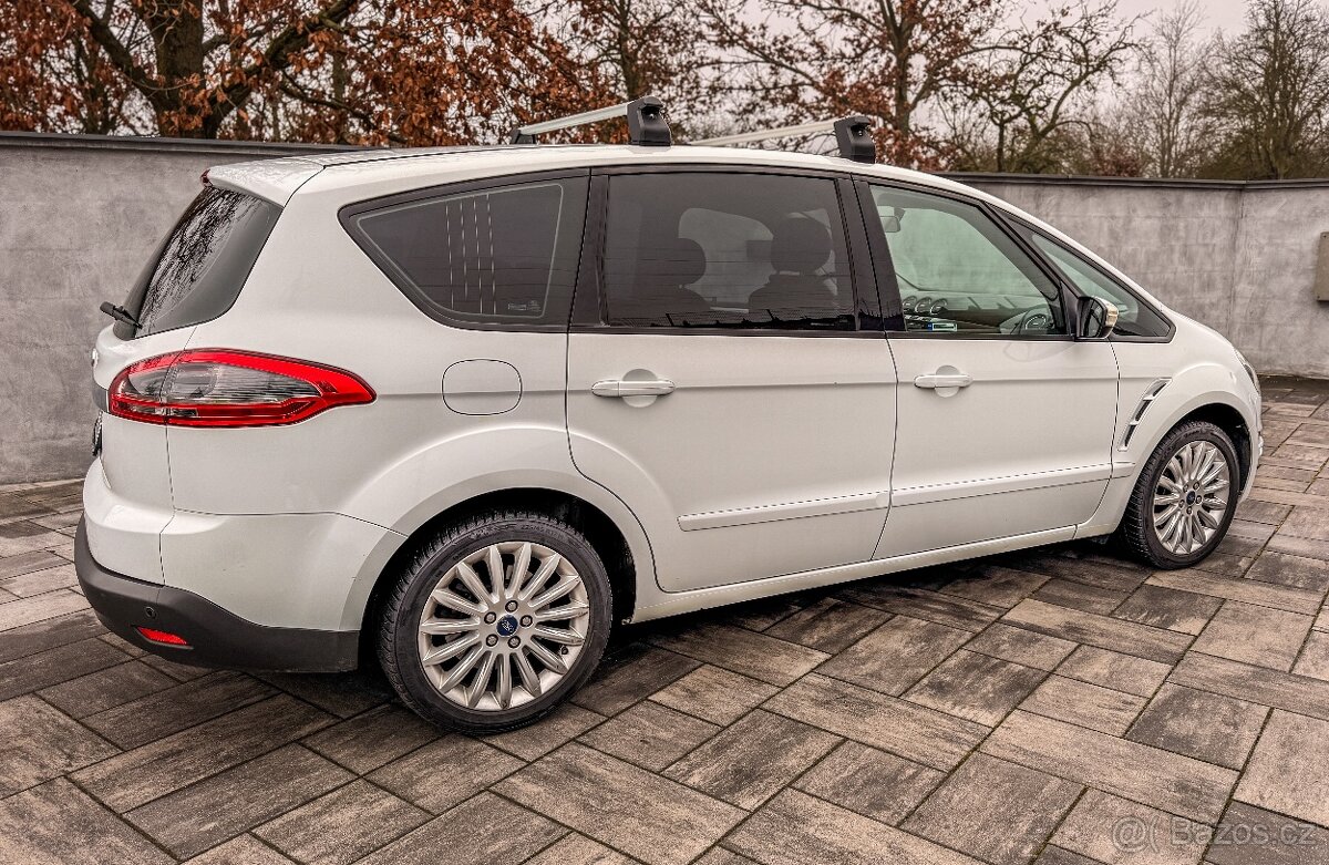 Ford S-MAX 1.6 (118 kW) – 7 míst, servisované - 3