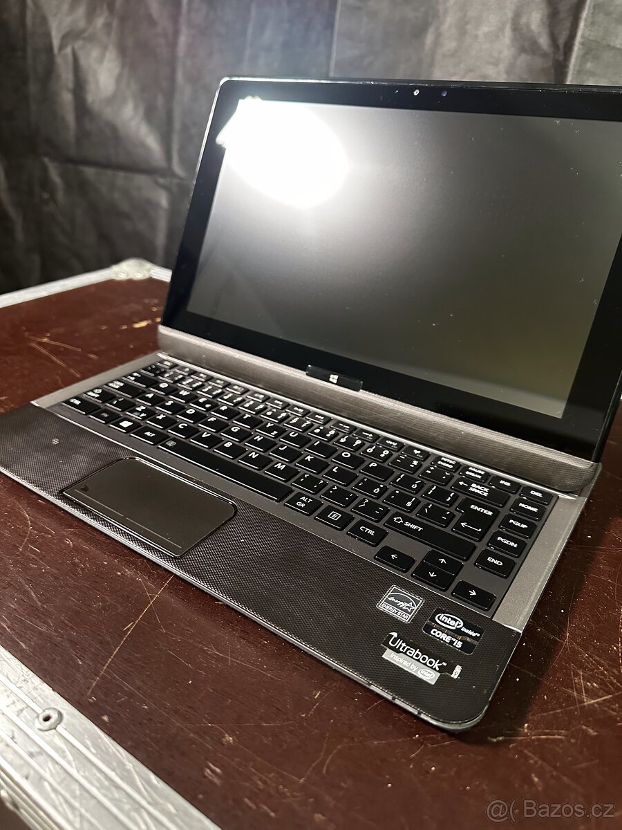 Prodám ultrabook Toshiba Satellite U920t-104 - 3