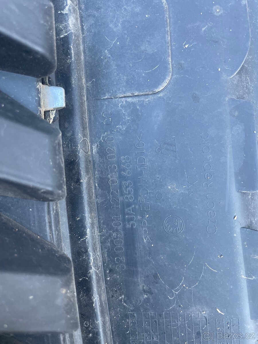 Maska Škoda Rapid - 3