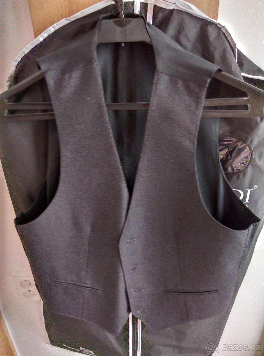 Pánský oblek - 3