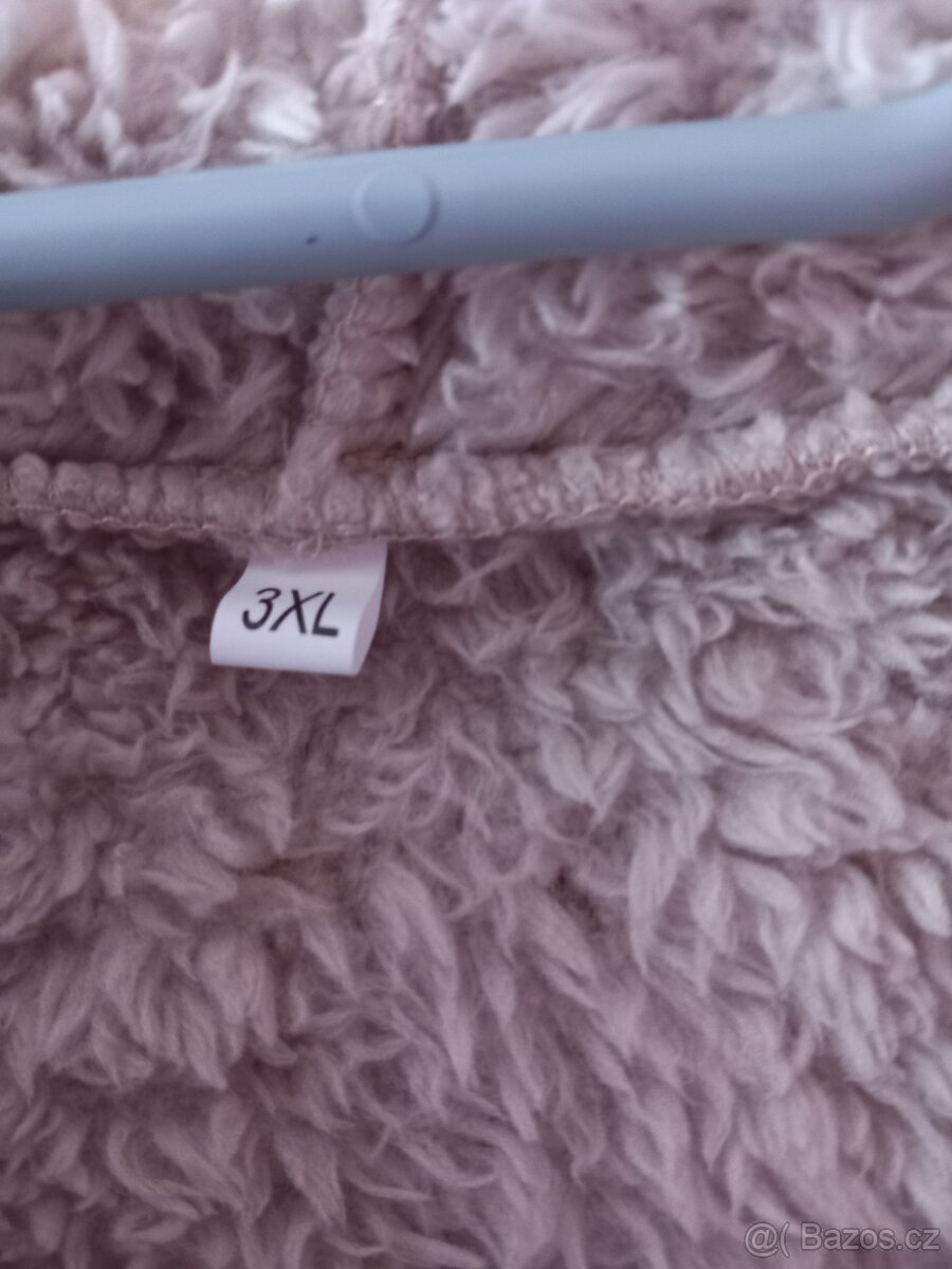 Pěkný teplý svetr na zip v. XL - 3