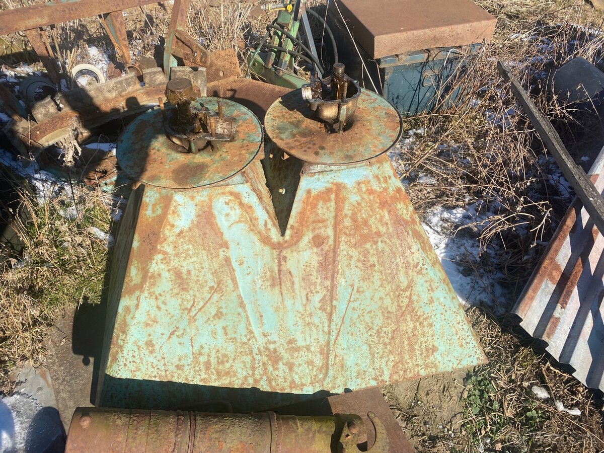 Rozmetadlo průmyslových hnojiv za malotraktor - 3